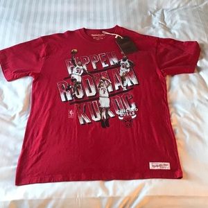 NWT Men’s Mitchell & Ness Chicago Bulls Tee